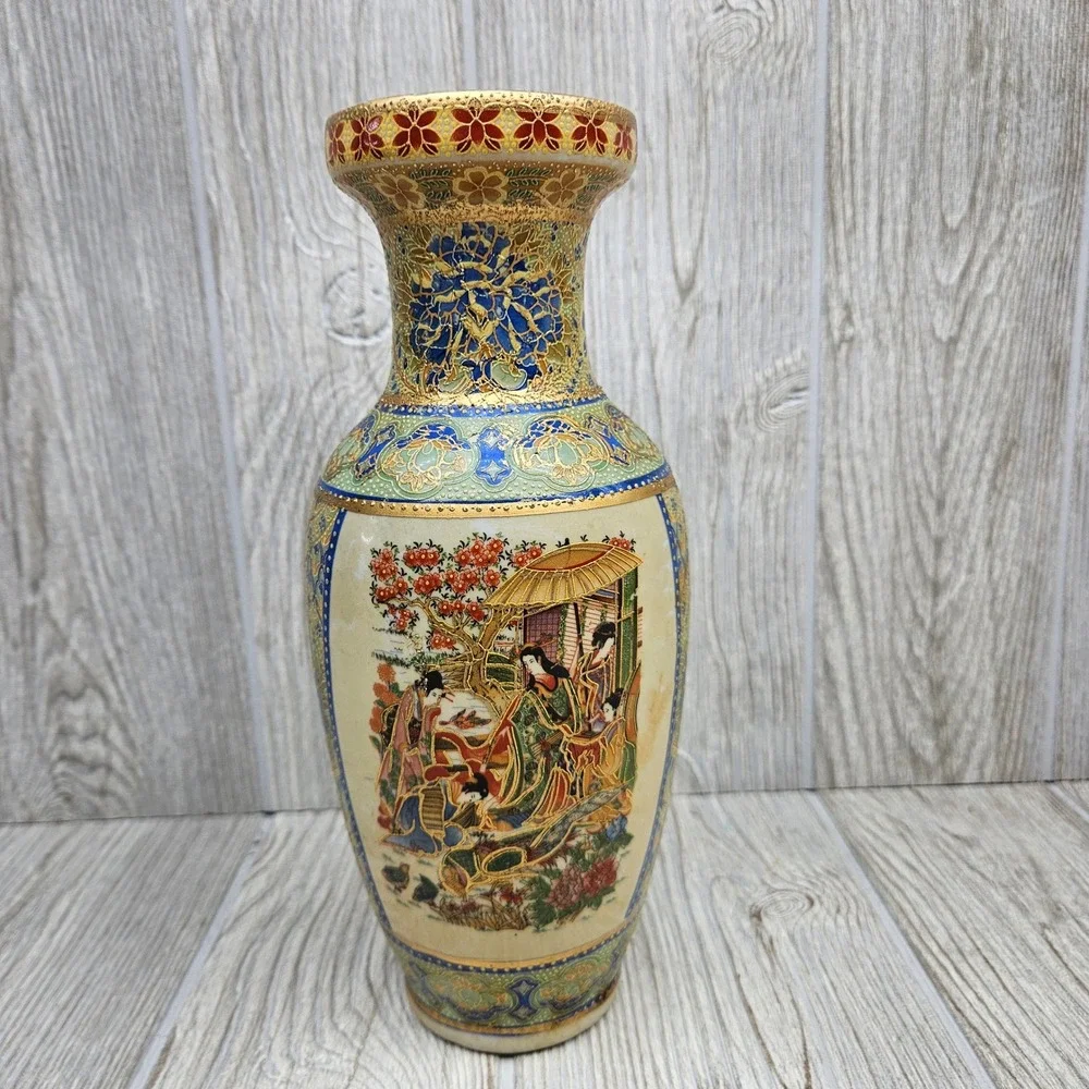 Vintage Satsuma Style Porcelain‎ Vase Moriage Gold Gilt Hand Painted Figures
